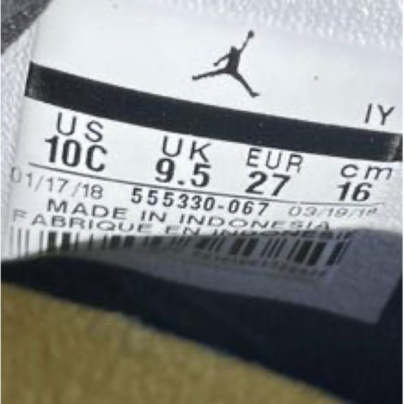 Kids Jordan Flight Club ‘91 size 10C - Picture 4 of 4